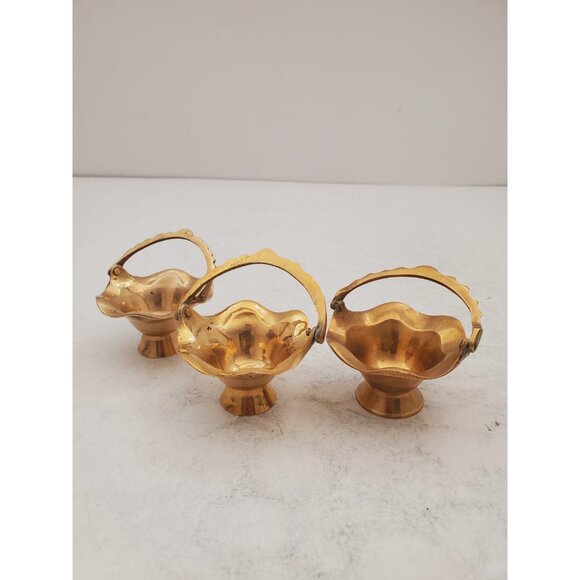 Vintage Brass Basket with handle - small brass round metal basket -minat… - Picture 7 of 10